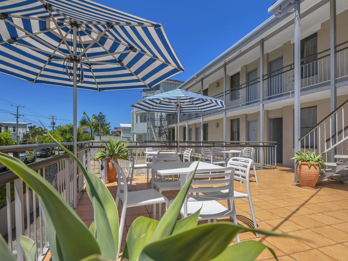 Camden Motor Inn Mermaid Beach Exterior photo